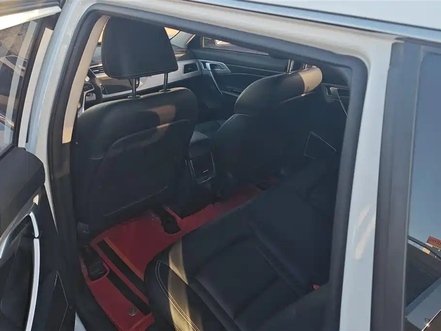 GEELY AUTOMOBILE BOYUE