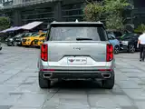 صورة 14 - GAC Trumpchi GS8