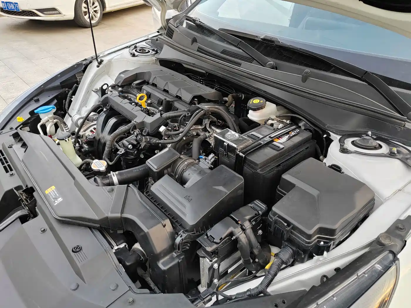 Hyundai Elantra 2022 1.5L CVT GLS Leading Edition фото 25