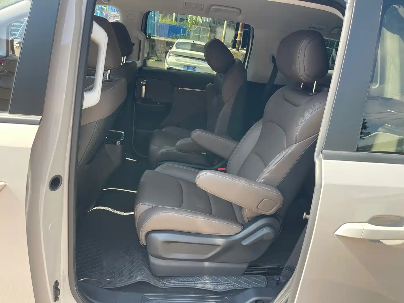 Wuling Motors Xingguang 730 New Energy 2025 2025 Model Plug-in Hybrid Base Version