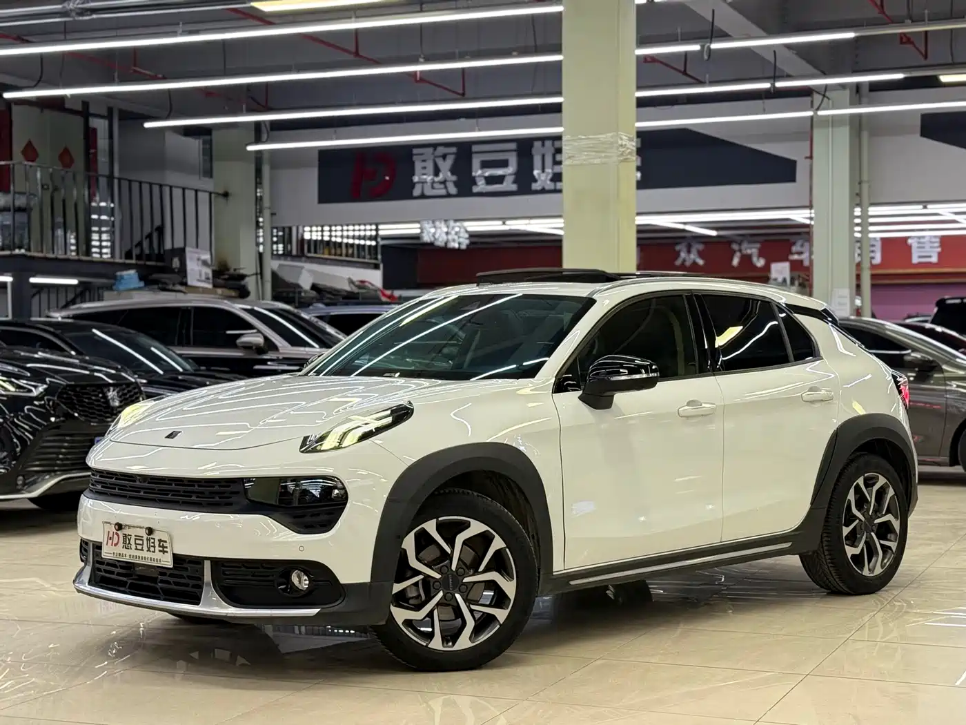 Lynk & Co 02 2019 1.5T DCT 2WD Shine Pro Edition China VI