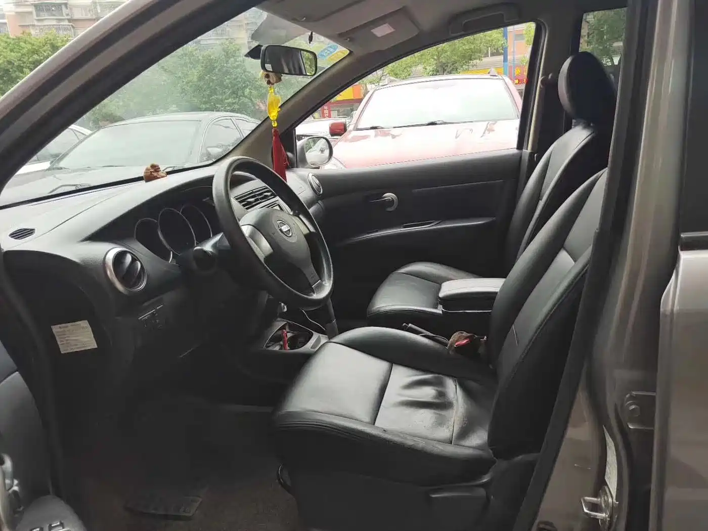 Nissan Livina 2014 2013 1.6XE CVT Comfort