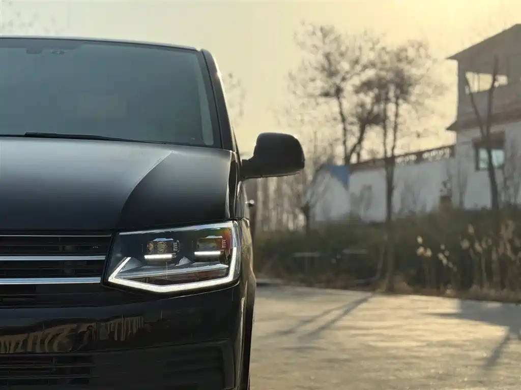 Volkswagen Caravelle 2019 2.0TSI 4WD Luxury 7-seater фото 12