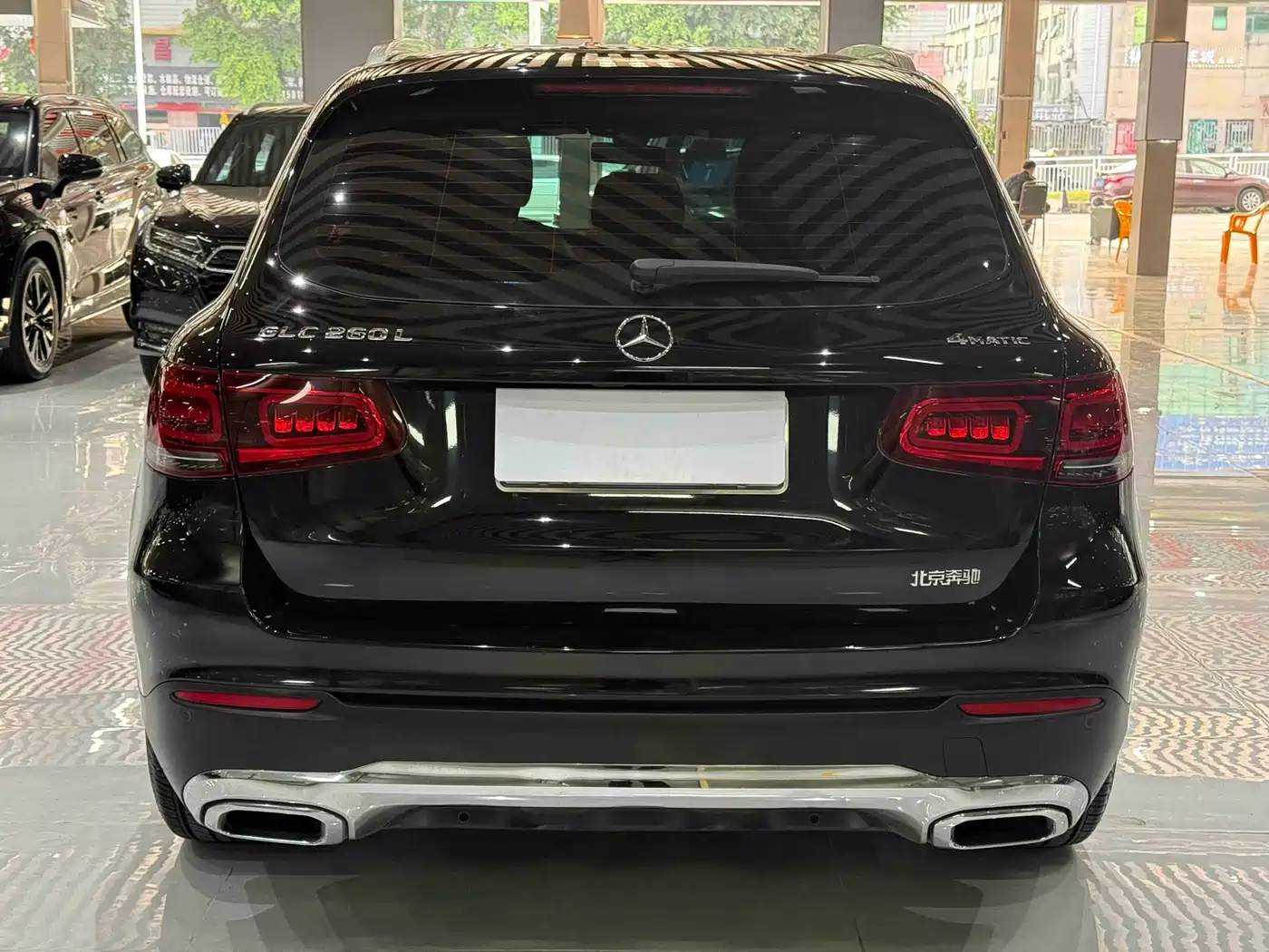 MERCEDES-BENZ GLC