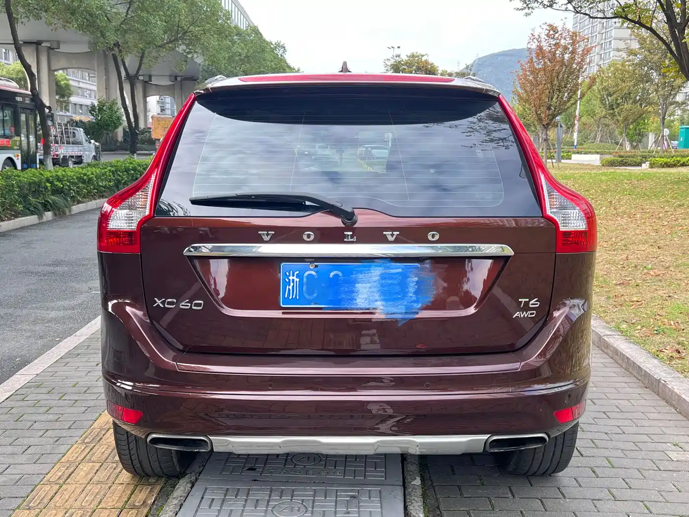 Volvo XC60 (Import) 2014 2015 T6 Momentum