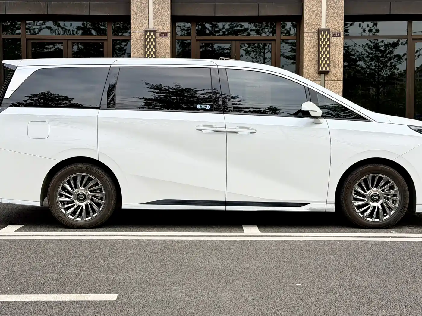 GAC Trumpchi Trumpchi M8 2023 Model Master Series 400T Flagship Edition фото 4