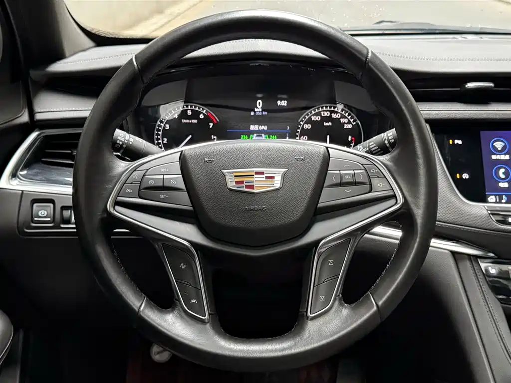 CADILLAC XT5