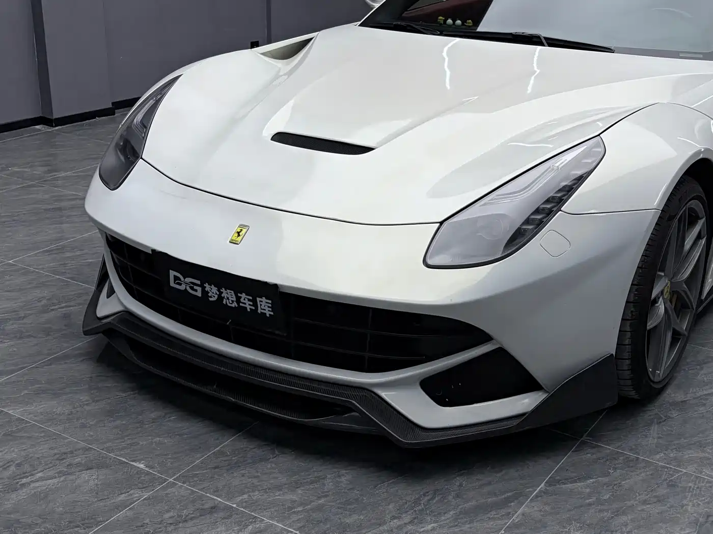 Ferrari F12berlinetta 2014 2013 6.3L Standard