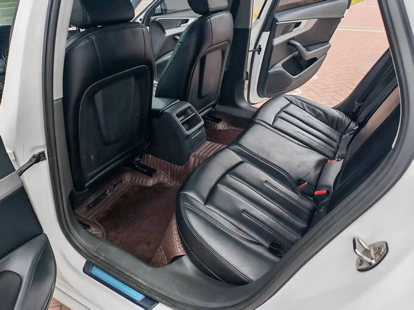 Audi A4L 2019 40 TFSI Progressive (China V) фото 6