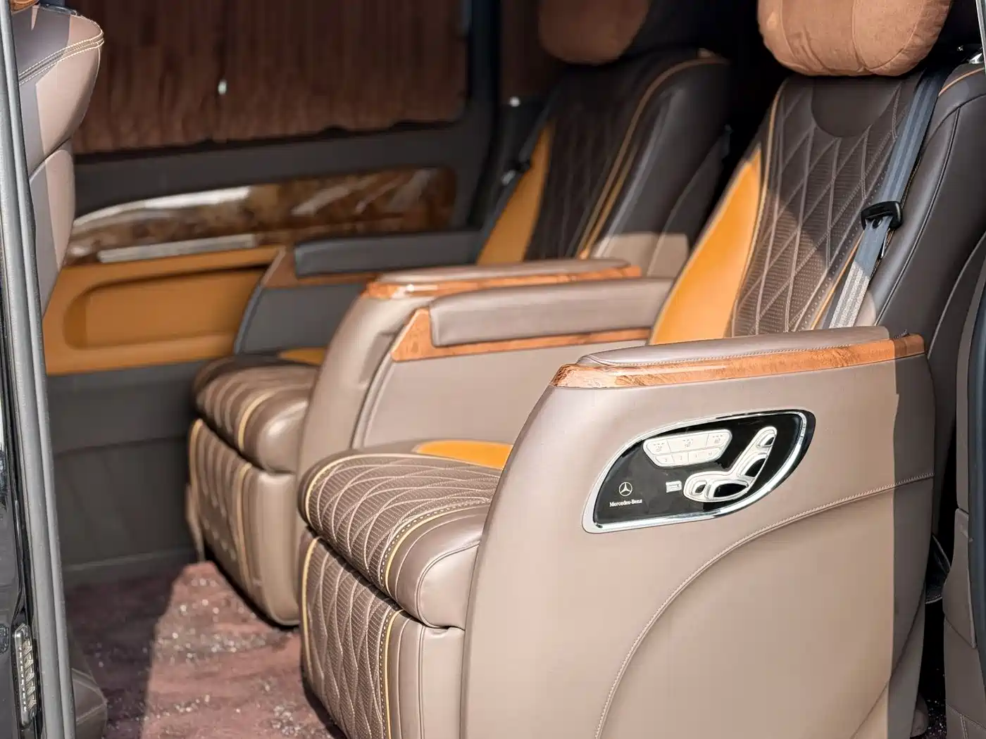 Mercedes-Benz Vito 2020 2.0T Business Edition (7-seater) фото 7