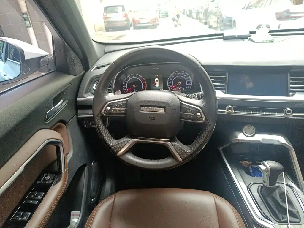 Фото 3 - Haval H6