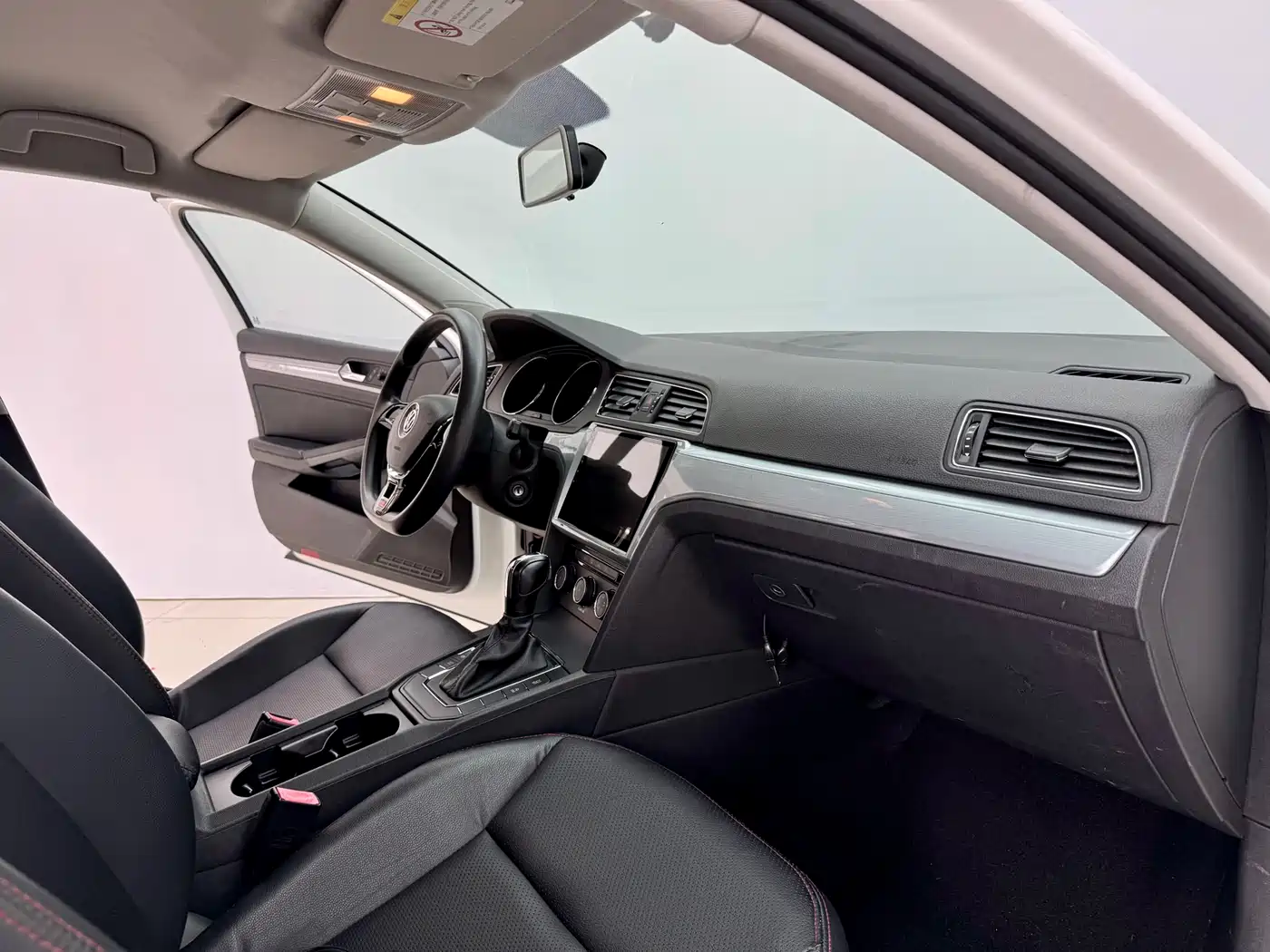 Volkswagen Lamando 2018 230TSI DSG Trend Edition фото 13