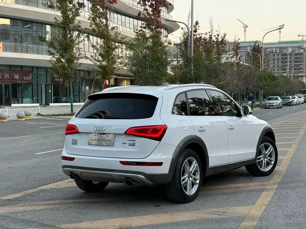 Photo 7 - Audi Q5