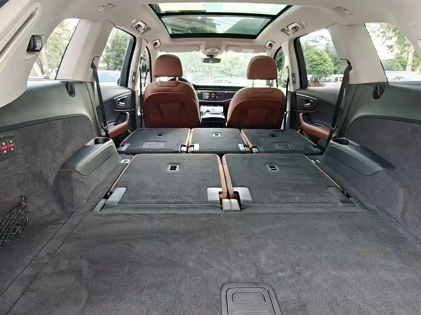 Photo 9 - Audi Q7