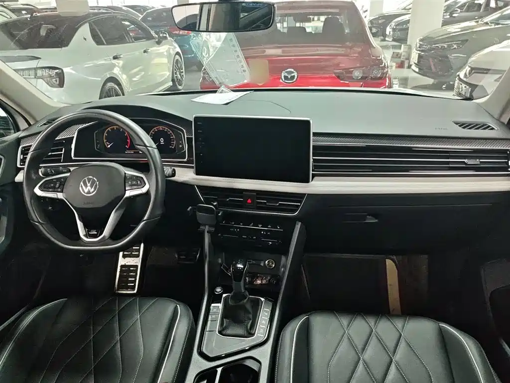 Volkswagen Tiguan L 2025 2025 330TSI Automatic 2WD R-Line Dragon Glory Edition