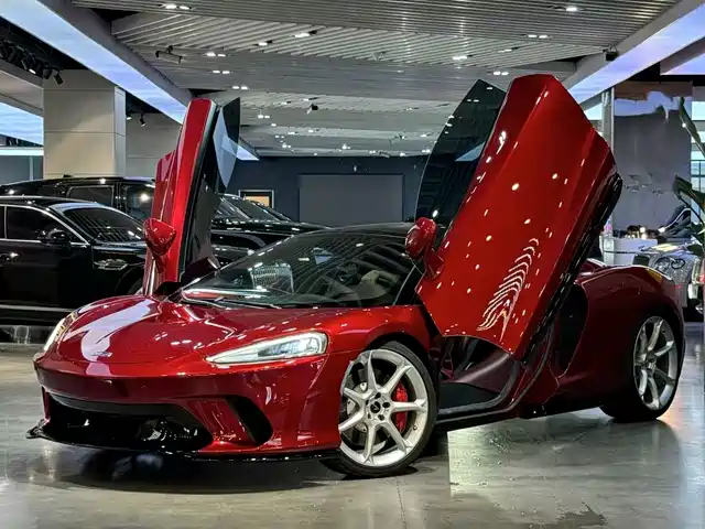 mclaren gt