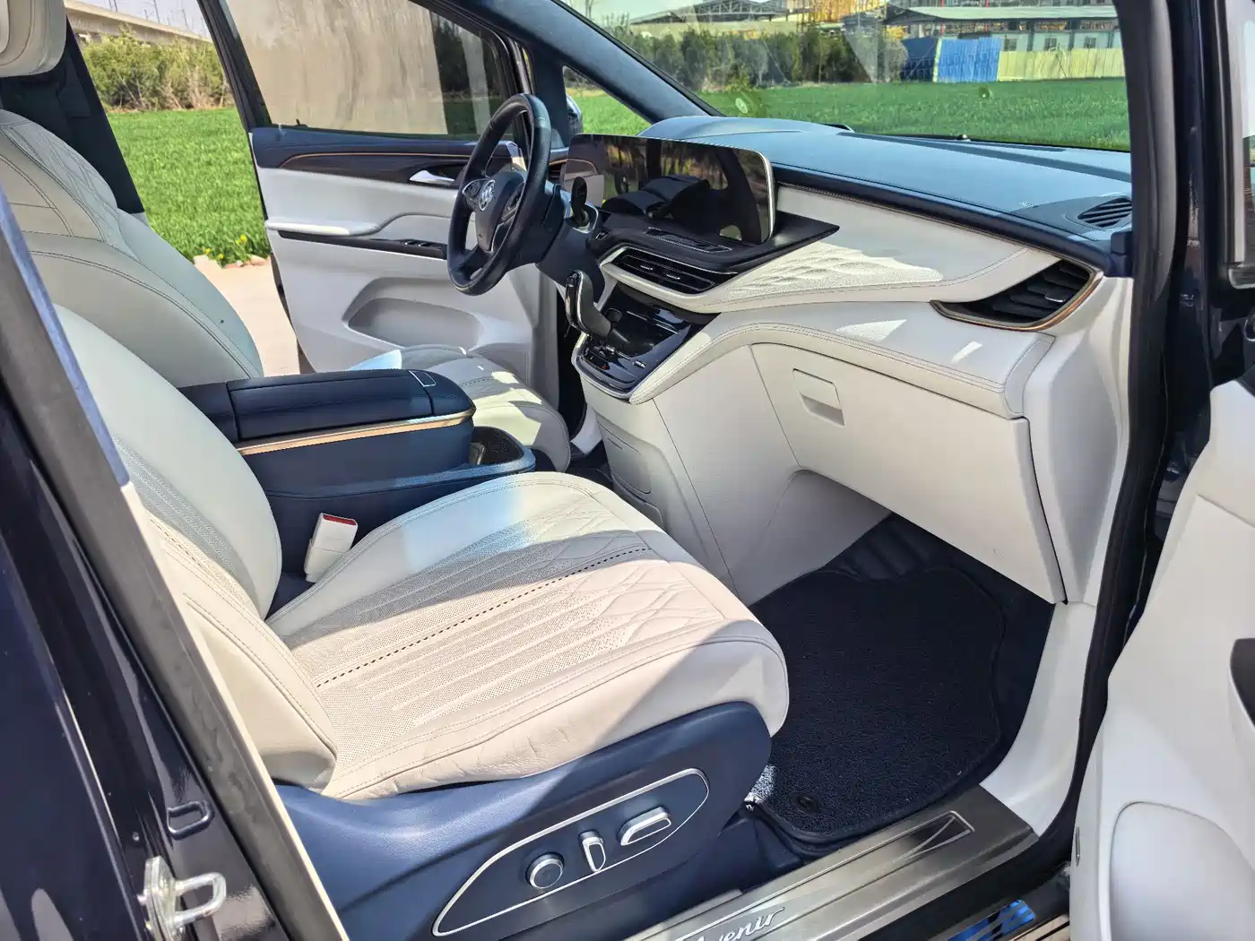 Buick GL8 2020 Avenir Four-Seat Prestige Edition фото 9