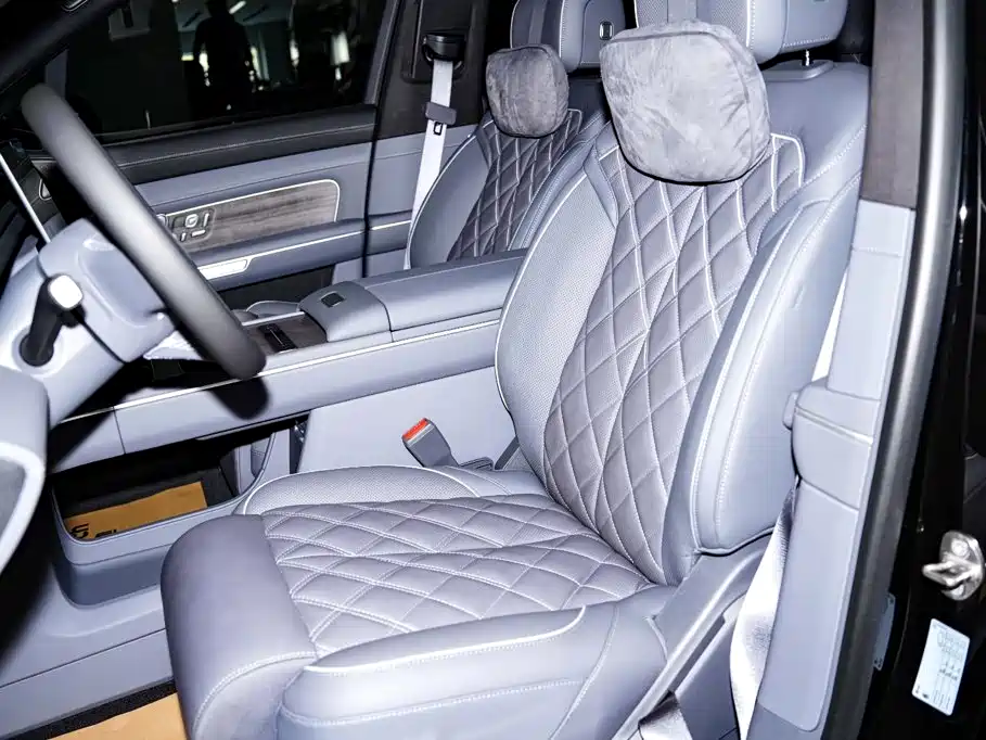 NIO ES8 2026 2025 Model 6-Seat Executive Luxury Edition