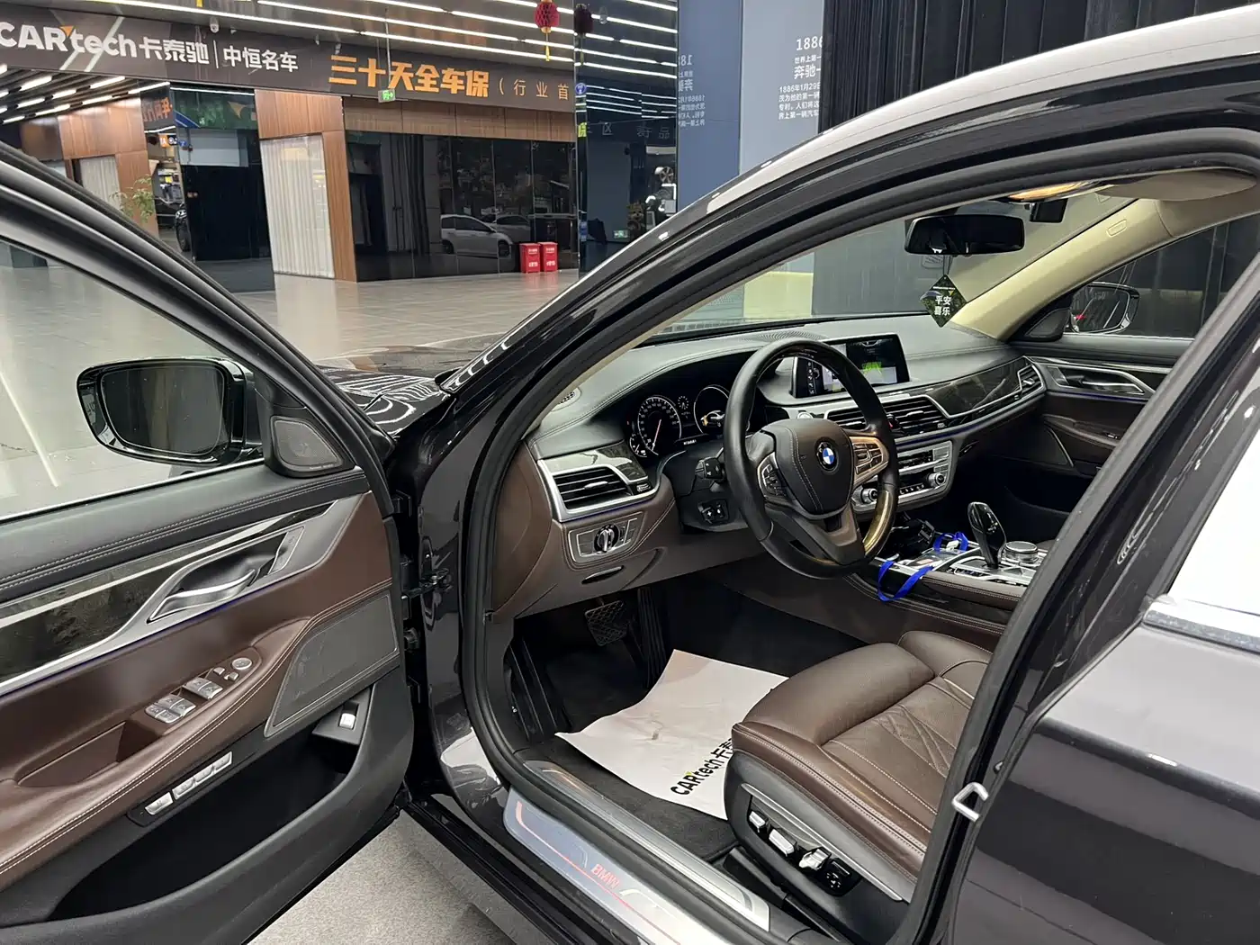 BMW 7 Series 2016 730Li Luxury фото 7