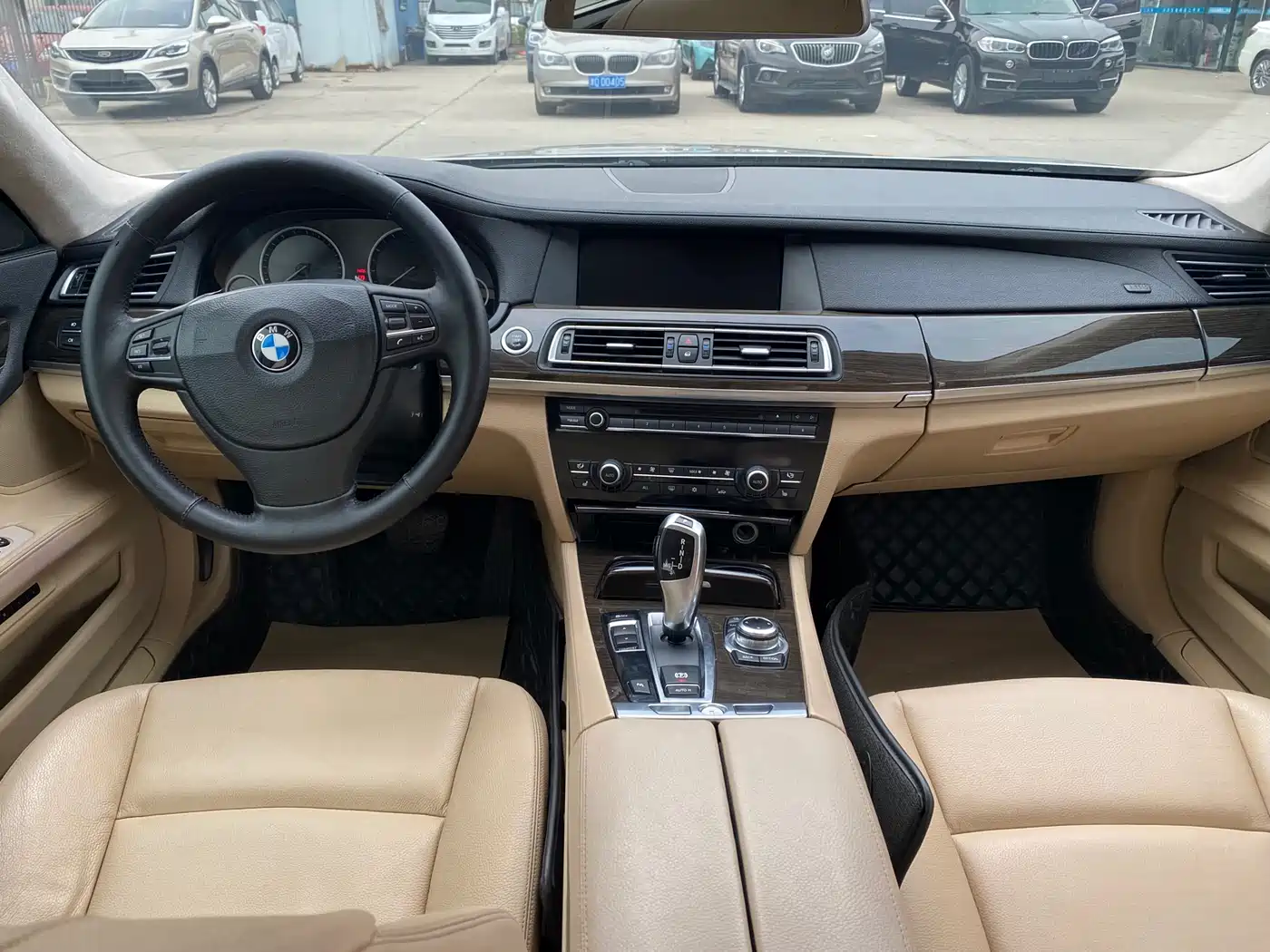 BMW 7 Series 2011 740Li Steinway Limited Edition фото 12