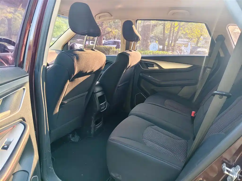 Baojun 560 2016 2015 1.8L Manual Luxury