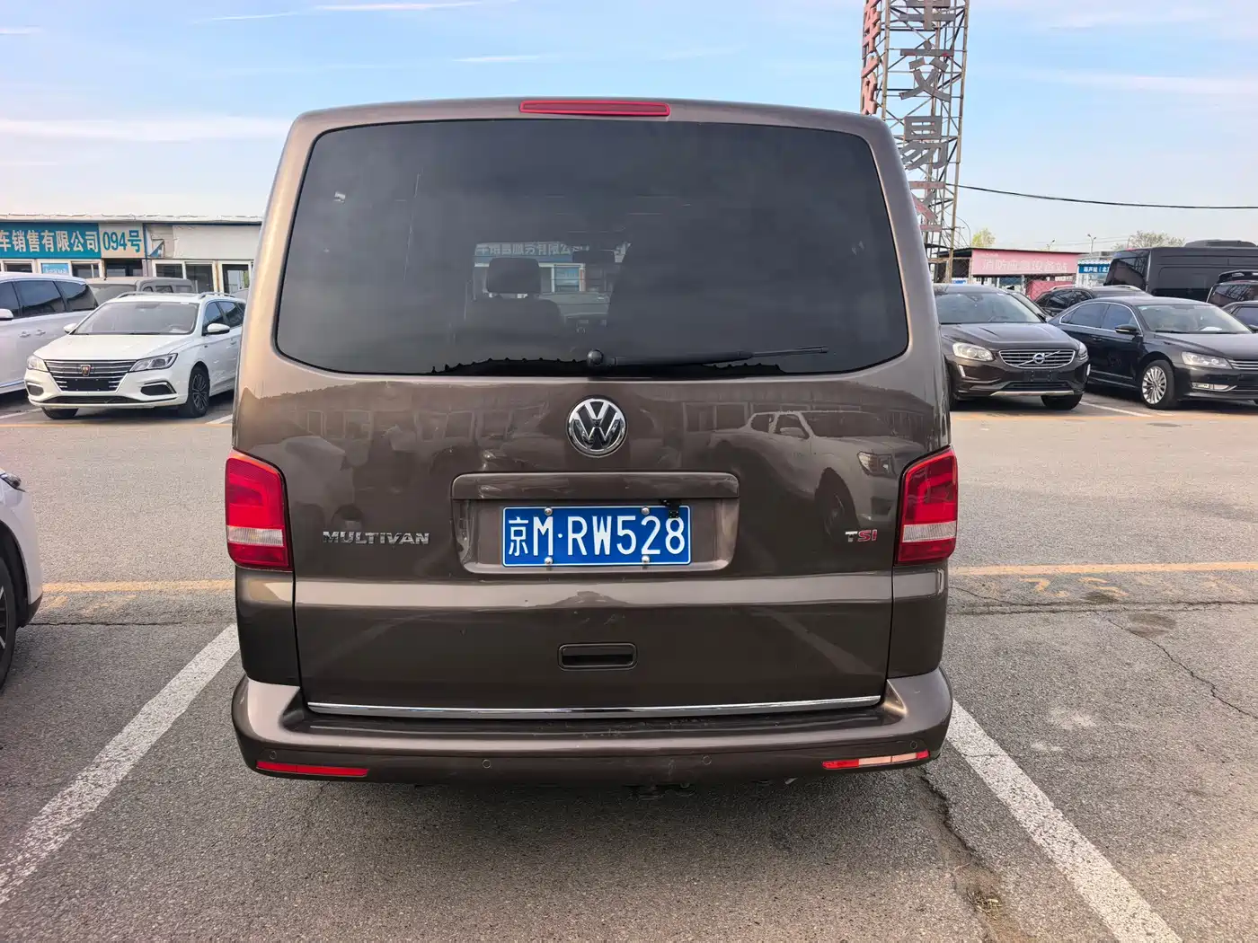 Volkswagen Multivan 2012 2.0TSI 2WD Luxury Edition фото 6