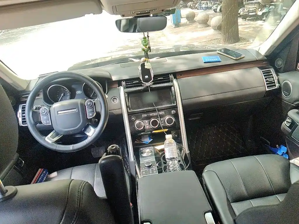 Фото 10 - Land Rover Discovery