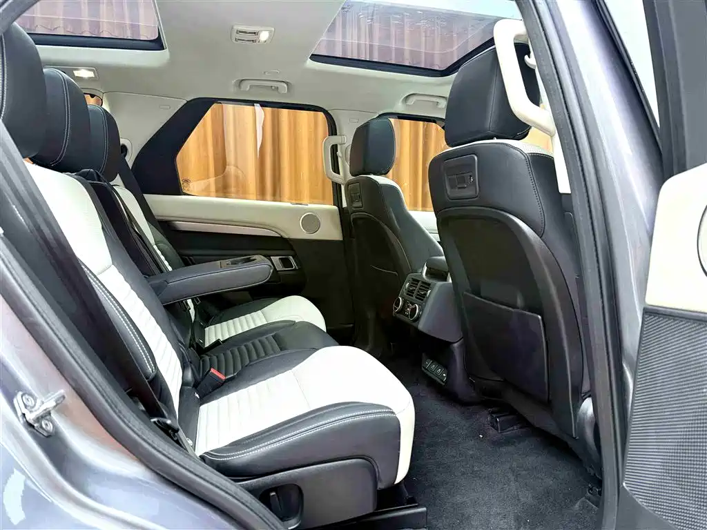 Land Rover Discovery 2021 360PS R-Dynamic S фото 8