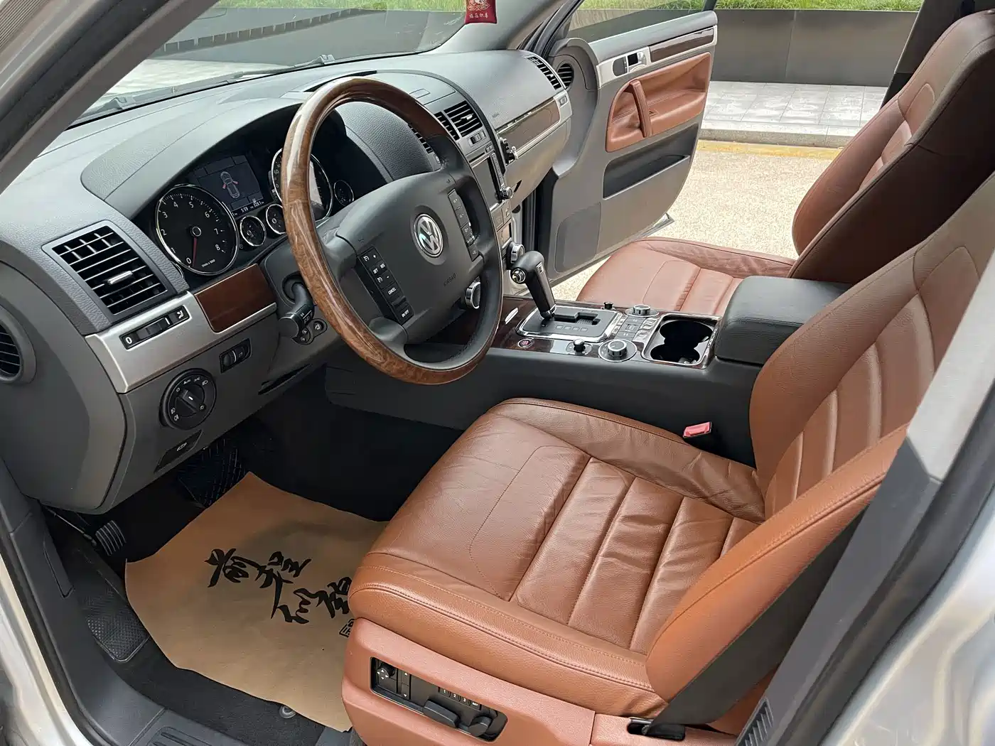 Фото 6 - Volkswagen Touareg