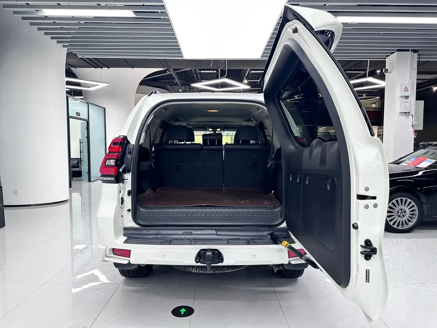 Toyota Prado 2019 3.5L Automatic TX-L Zunxiang Edition фото 16