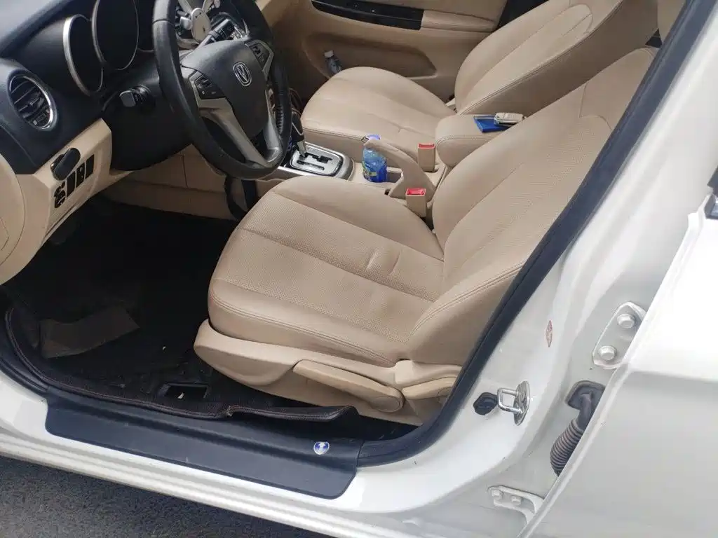 Changan Eado 2015 2015 1.6L Automatic Luxury