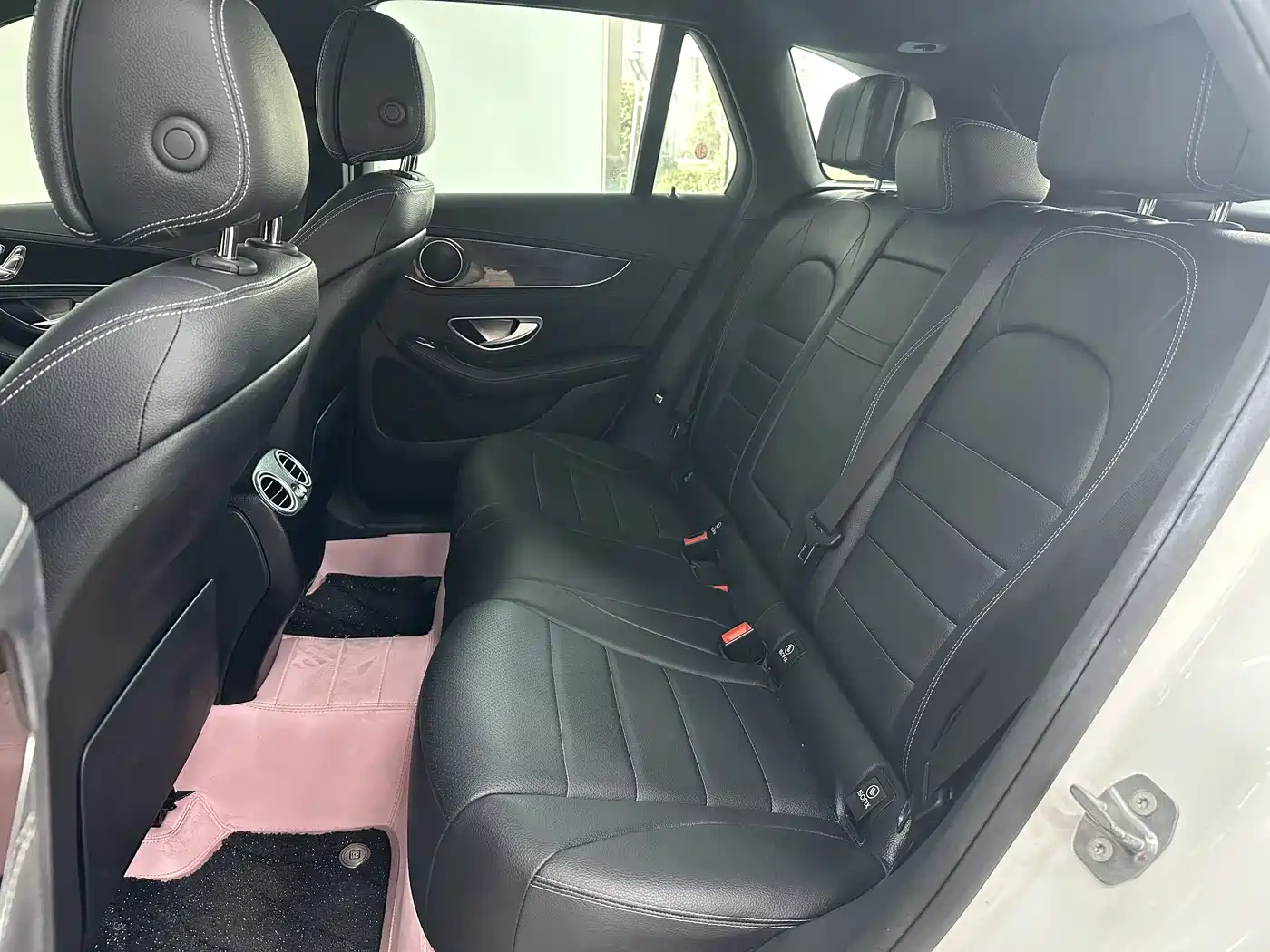 Mercedes-Benz GLC 2018 GLC 260 4MATIC Dynamic фото 21