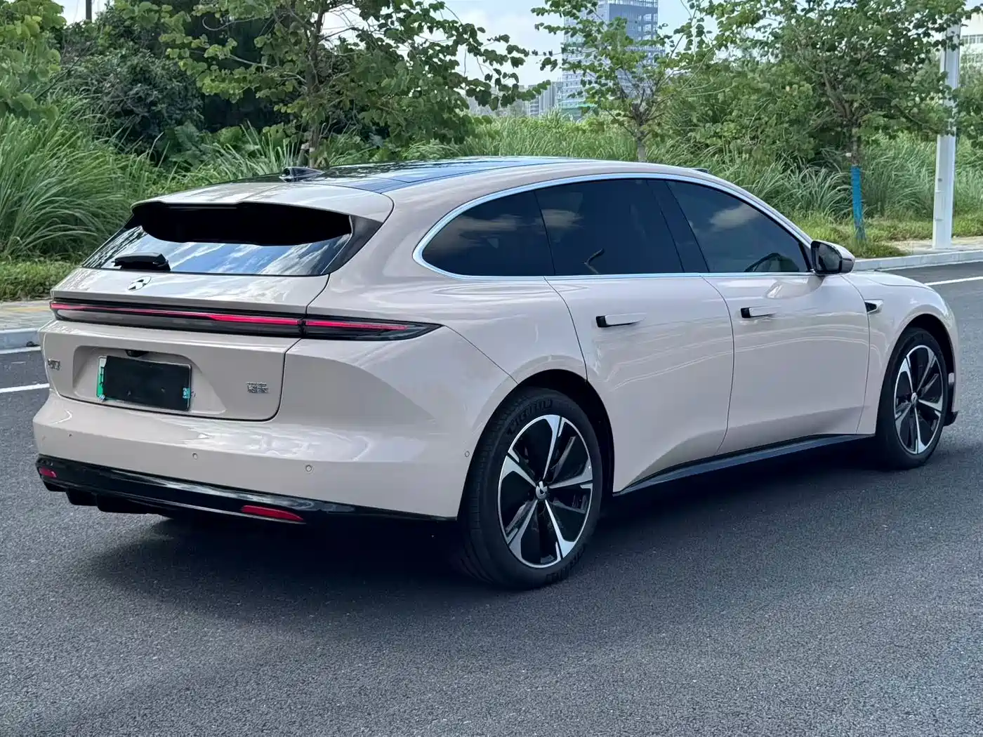 2026 NIO ET5T