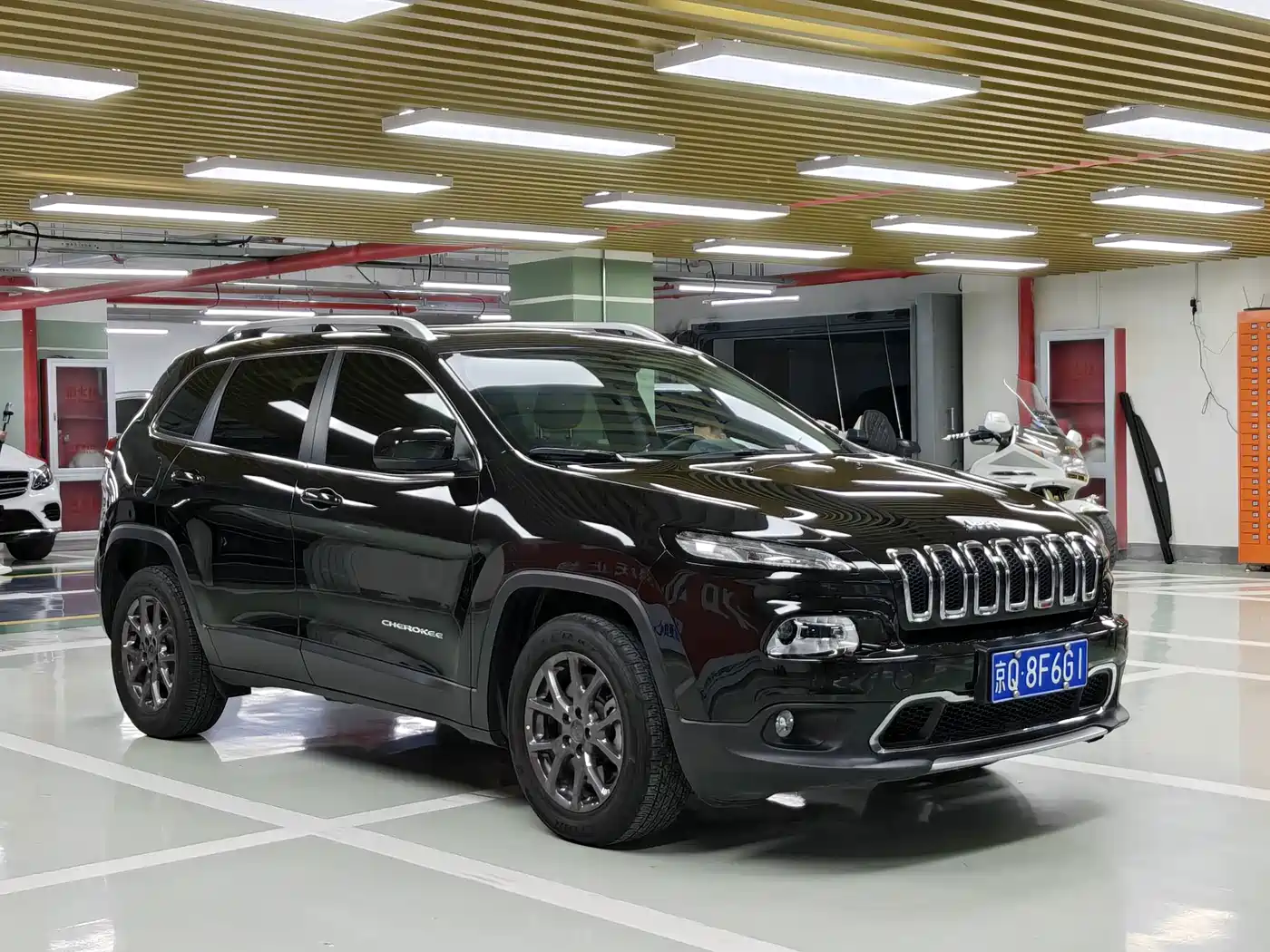 Jeep Cherokee 2021 2020 2.0L 2WD Classic Sport Edition