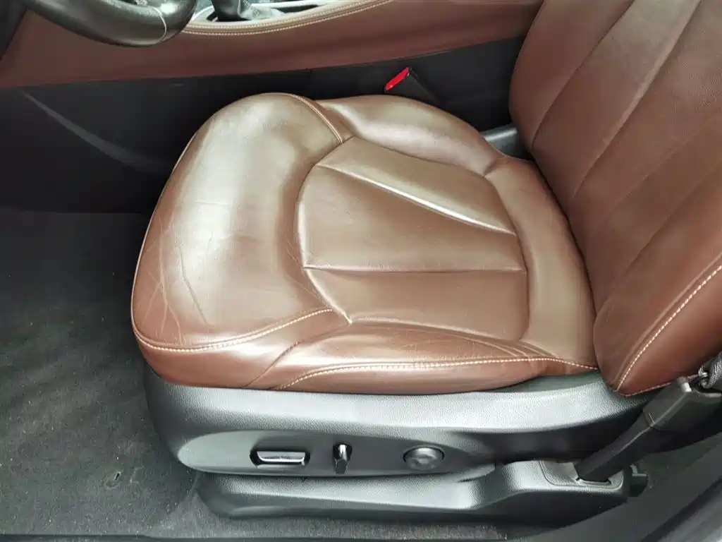 Buick Envision Plus 2019 28T AWD Elite Model China VI фото 20
