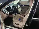 Photo 13 - Volkswagen Tiguan