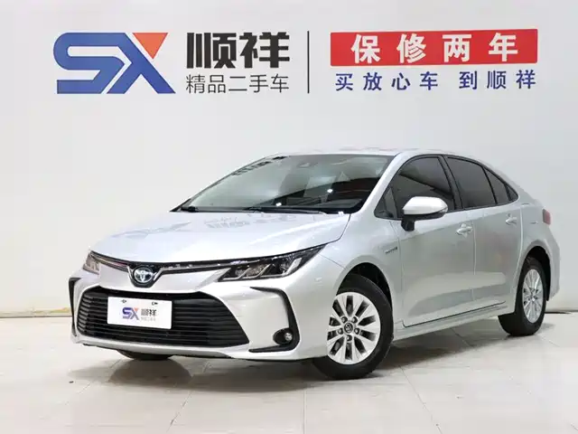 Toyota Corolla Гибрид, 1.8L E-CVT, Авангард
