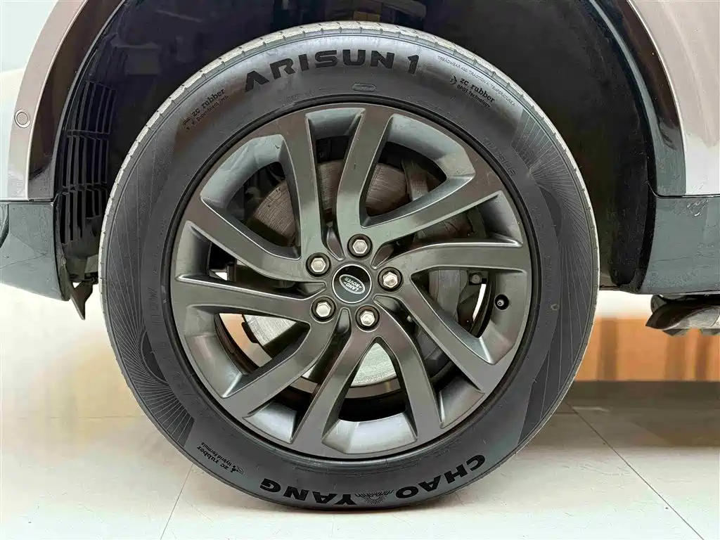 Land Rover Discovery 2021 360PS R-Dynamic S фото 19