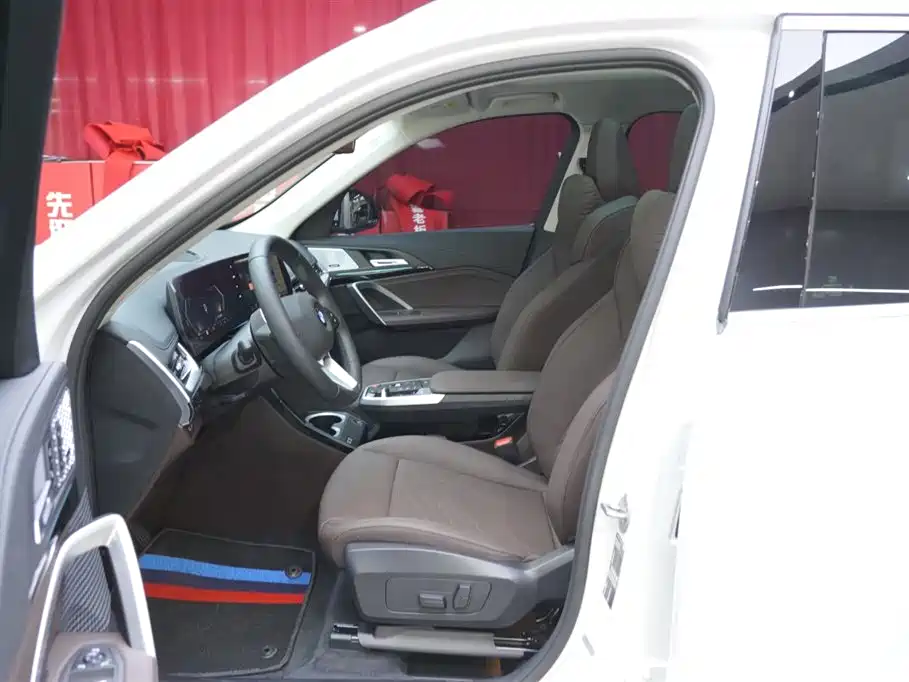 BMW X1 2025 sDrive25Li X Design Package фото 16