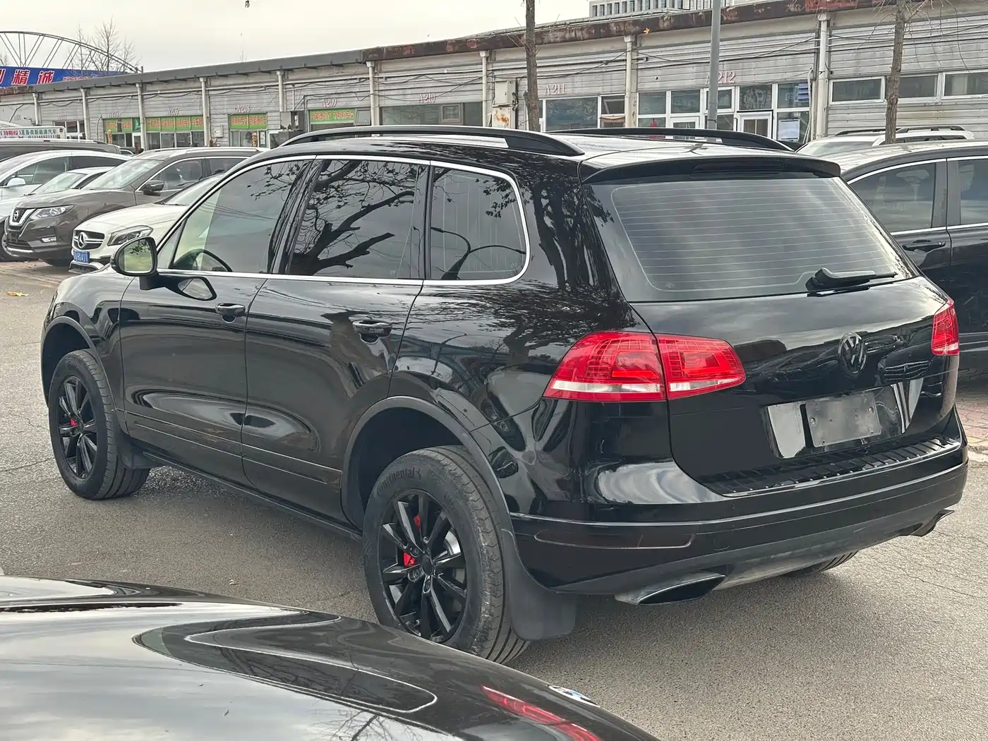 VOLKSWAGEN TOUAREG