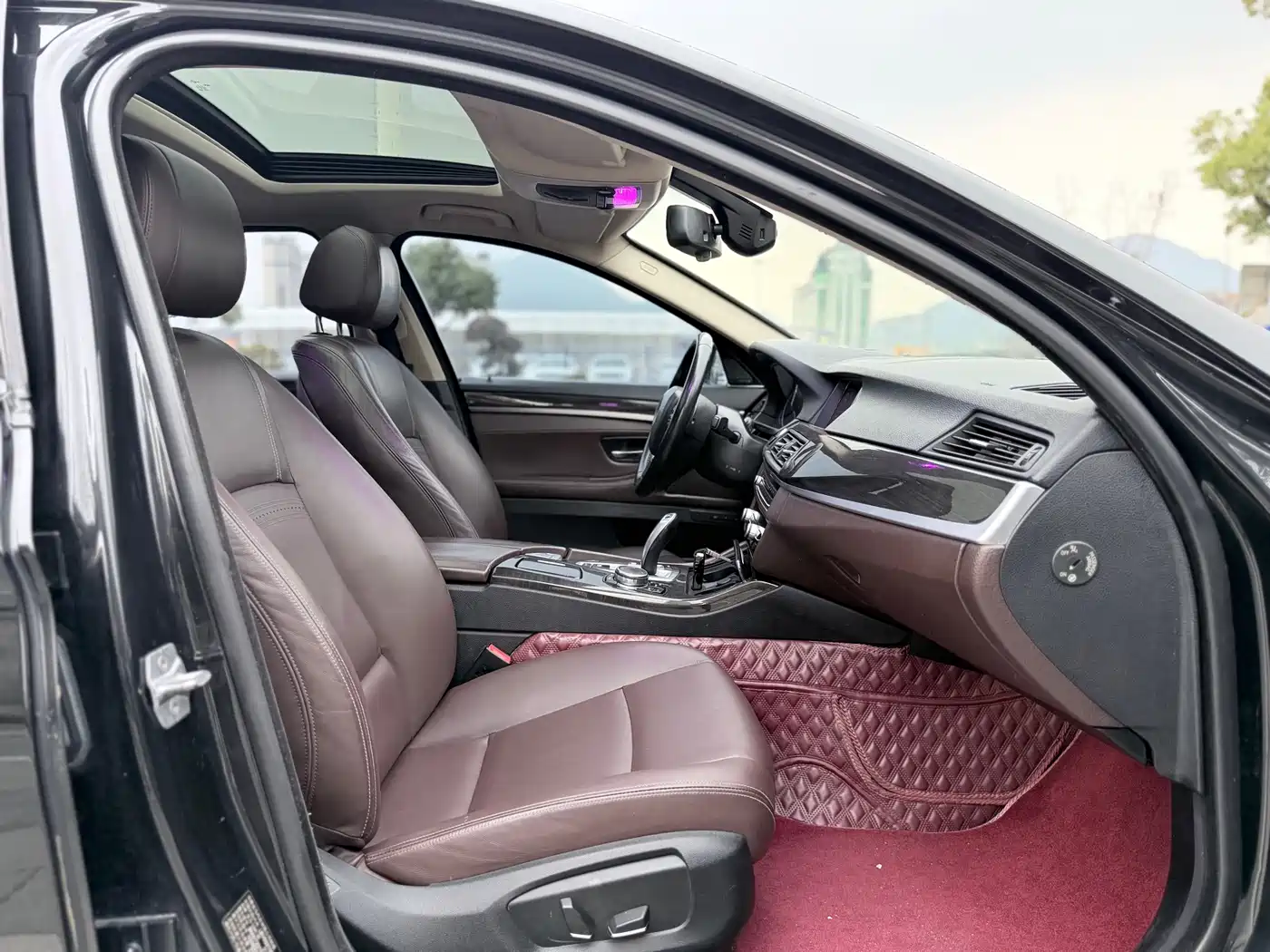 BMW 5 Series 2017 525Li Luxury Design Package фото 10