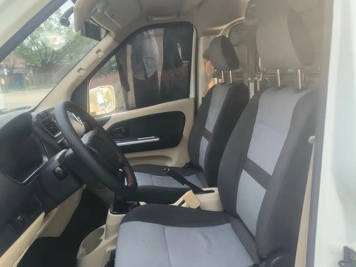 Changan Kaicheng Changan Ruixing EM80 2024 2024 Split-door Standard 2 Seats 41.86kWh