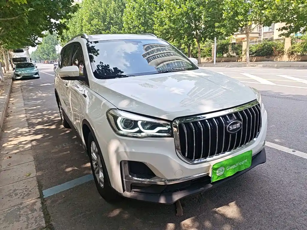SWM Motor SWM G05 2019 2019 1.5T Automatic Luxury Model