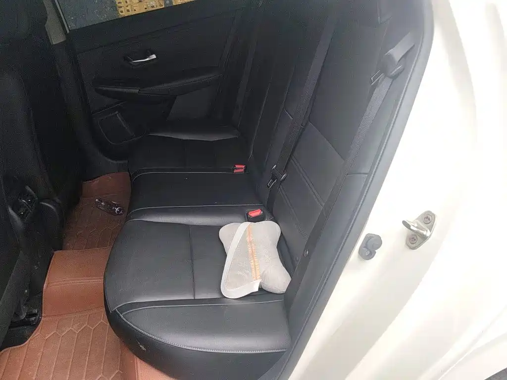 Nissan SYLPHY, миниатюра 15