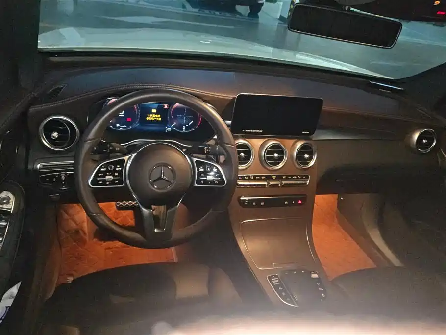 Mercedes-Benz GLC 2022 Facelift II GLC 260 L 4MATIC Luxury фото 12