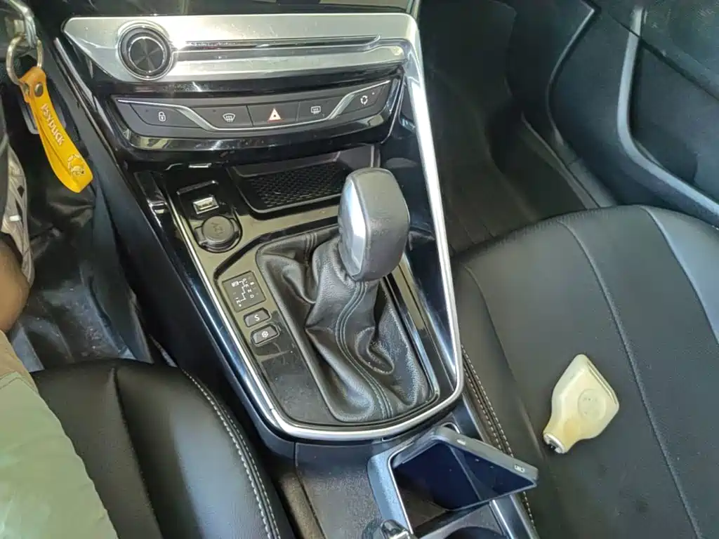 Peugeot 308 2018 2018 1.6L Auto Luxury Edition