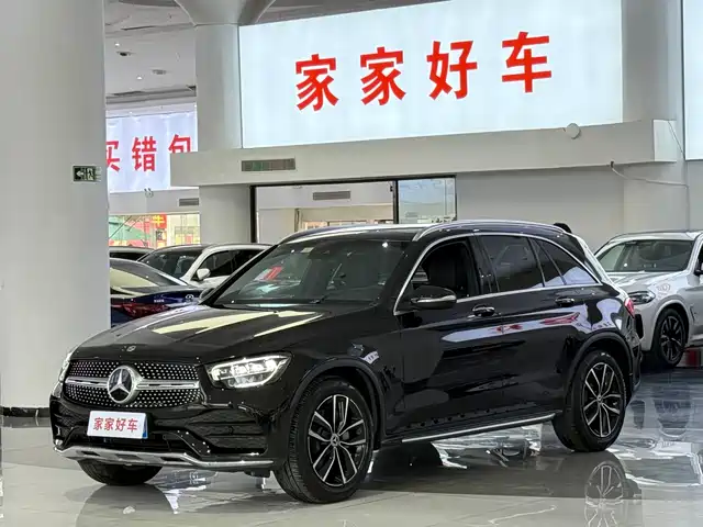 MERCEDES-BENZ GLC