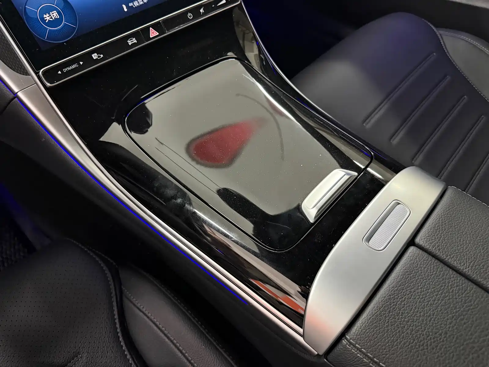 Фото 9 - Mercedes-Benz C-Class