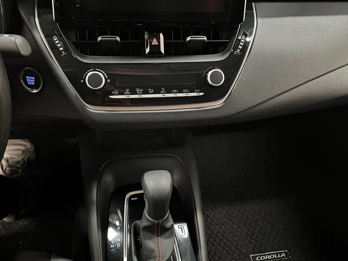 Toyota Corolla 2021 1.2T S-CVT Elite PLUS Edition фото 13