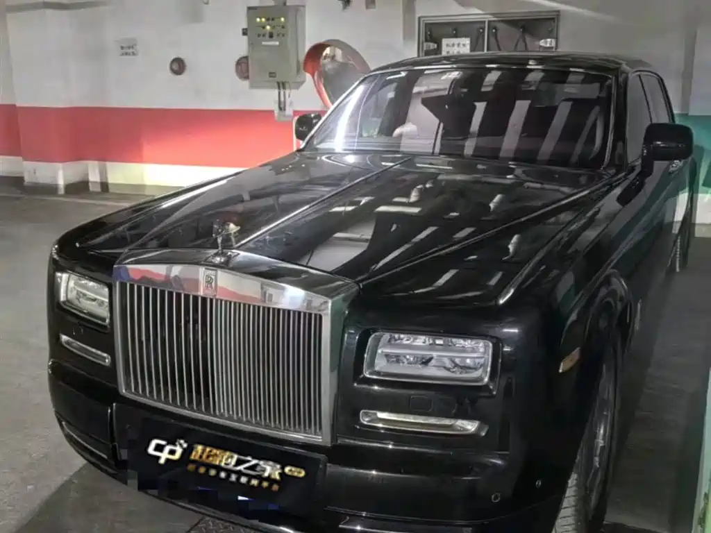 Rolls-Royce Phantom 2012 2013 6.7L Extended Wheelbase (EWB)